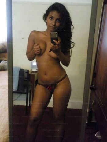 Hashini Guruge Leaked Nude OnlyFans (Photo 9)