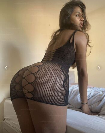 Hashini Guruge Leaked Nude OnlyFans (Photo 19)