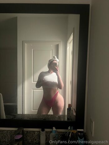 Hayley Davis Leaked Nude OnlyFans (Photo 6)