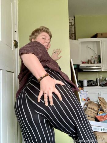 Hazel Leigh Leaked Nude OnlyFans (Photo 19)