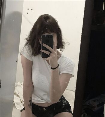 Hdceli Leaked Nude OnlyFans (Photo 14)