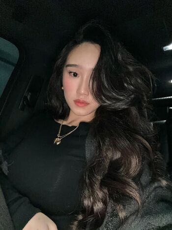 Helen Ngo