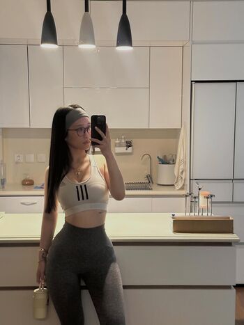 Helen Ngo