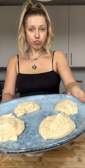 Helenaastoll Leaked Nude OnlyFans (Photo 4)
