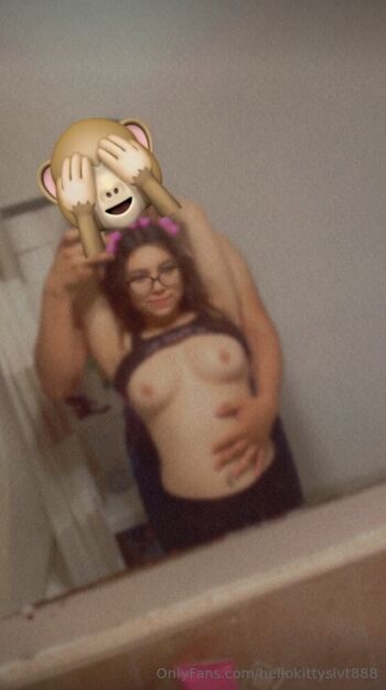 hellokittyslvt888 Leaked Nude OnlyFans (Photo 6)