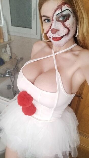 Heyitsmireia Leaked Nude OnlyFans (Photo 1)