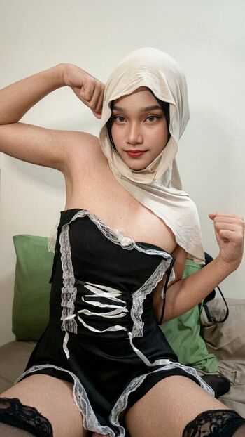 hijab soffia Leaked Nude OnlyFans (Photo 3)