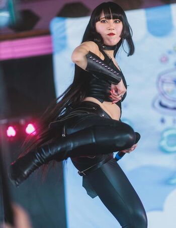 Himari Tsukishiro Leaked Nude OnlyFans (Photo 4)