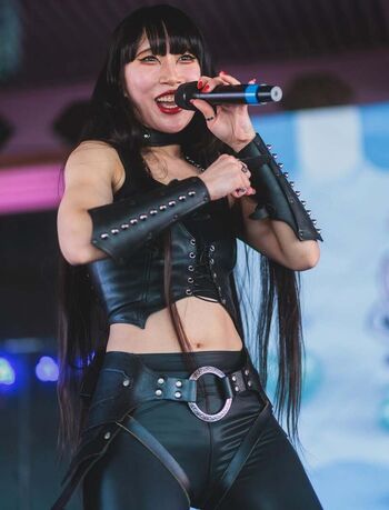 Himari Tsukishiro Leaked Nude OnlyFans (Photo 9)