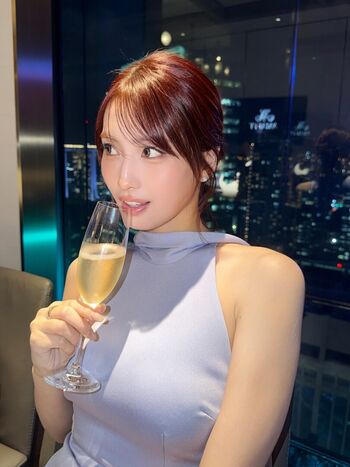 Hirai Momo