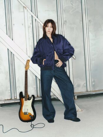 Hirai Momo Leaked Nude OnlyFans (Photo 32)