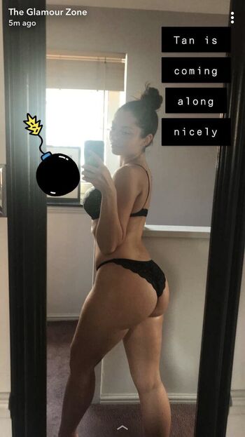 Hollie Q Leaked Nude OnlyFans (Photo 20)