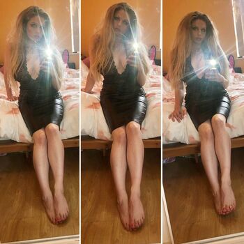 hollyknowlesworld Leaked Nude OnlyFans (Photo 1)