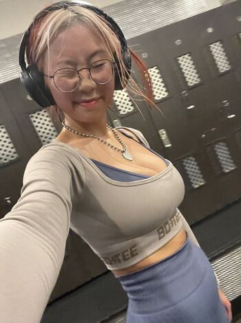 hollyliangg Leaked Nude OnlyFans (Photo 22)