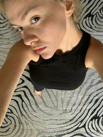 hollyrolly Leaked Nude OnlyFans (Photo 5)