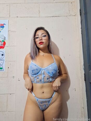 HotJoviBabe