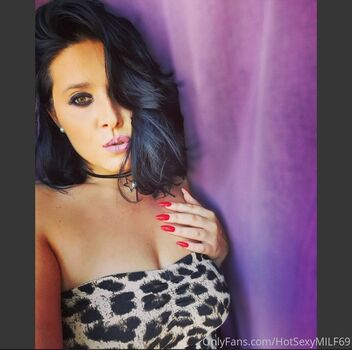 hotsexymommy69