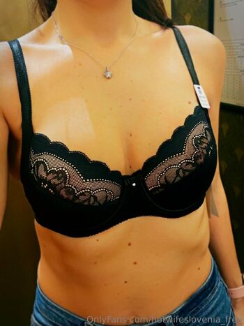 hotwifeslovenia_free Leaked Nude OnlyFans (Photo 21)