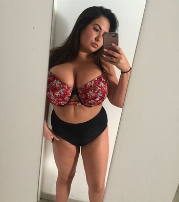 Hugekcups Leaked Nude OnlyFans (Photo 3)