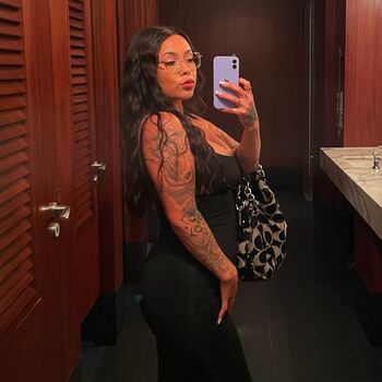 Hvvrmonyy Leaked Nude OnlyFans (Photo 2)