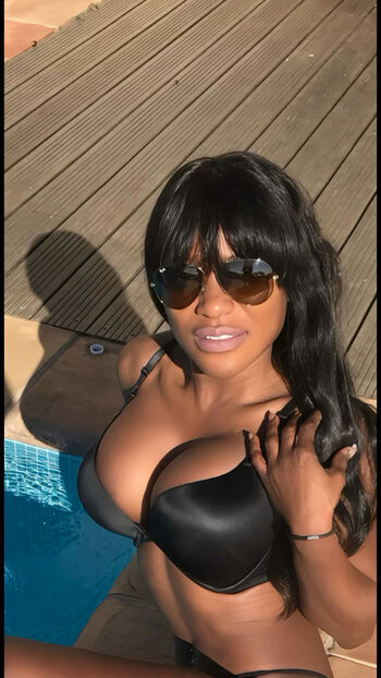 i_heart_whitney