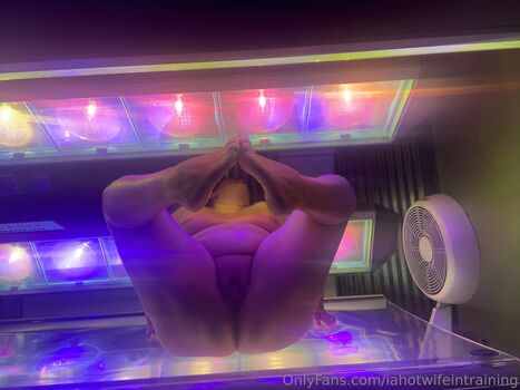 iahotwifeintraining Leaked Nude OnlyFans (Photo 20)