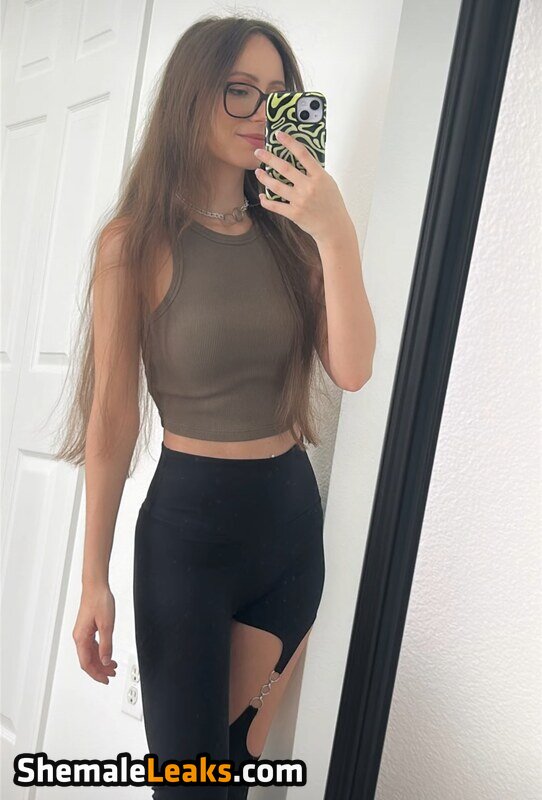 iiiZwerg Nude OnlyFans (Photo 2)