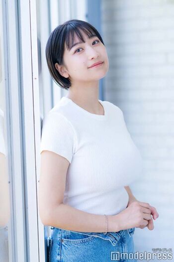 Ina Enohara 榎原依那