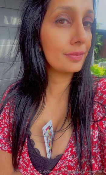 Indian Princess Leaked Nude OnlyFans (Photo 12)