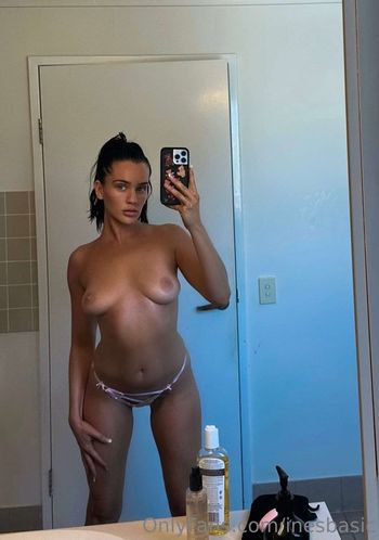 Ines Basic Leaked Nude OnlyFans (Photo 1)