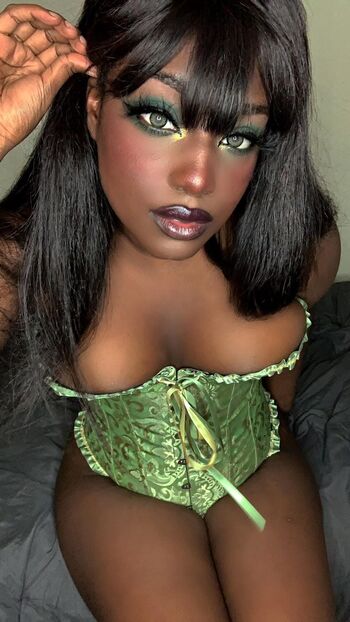 iNoireCi Leaked Nude OnlyFans (Photo 18)