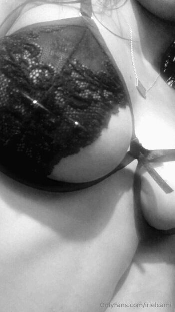 irielcami Leaked Nude OnlyFans (Photo 14)