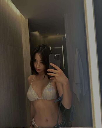 Iris Biidan Leaked Nude OnlyFans (Photo 38)