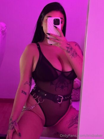 irisbaker Leaked Nude OnlyFans (Photo 5)