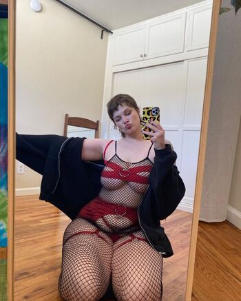 Isabel Hendrix Leaked Nude OnlyFans (Photo 10)