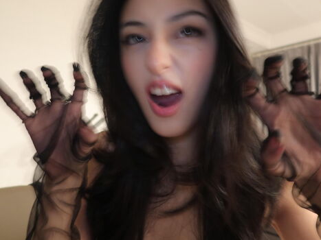 Isabel Ren Leaked Nude OnlyFans (Photo 11)