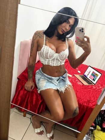 Isabella Kalimann Leaked Nude OnlyFans (Photo 4)