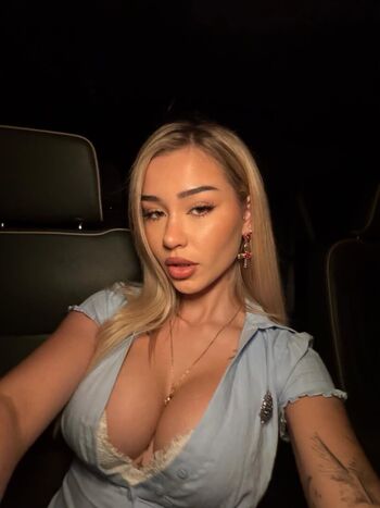 Isabella Urbzz