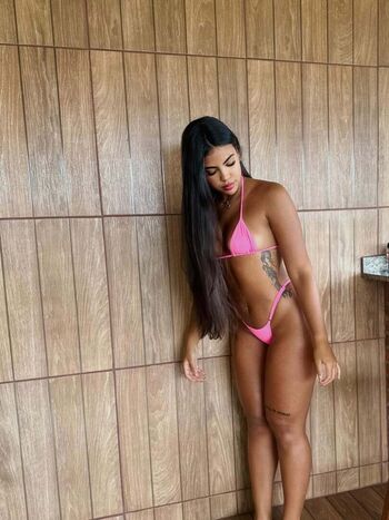 Isadora Nobrega
