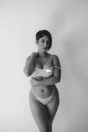 Isela Luna Leaked Nude OnlyFans (Photo 8)