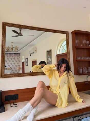 Ishika Sethi Leaked Nude OnlyFans (Photo 10)