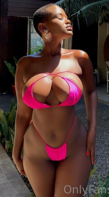 isimbi Leaked Nude OnlyFans (Photo 36)