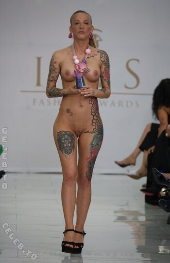 Isis Fashion Award Leaked Nude OnlyFans (Photo 4)