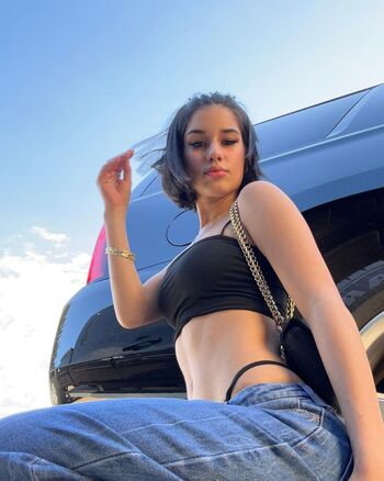 Issaa_j Leaked Nude OnlyFans (Photo 1)