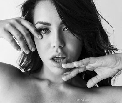 itsalinalopez Leaked Nude OnlyFans (Photo 226)