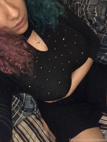 itselliemay Leaked Nude OnlyFans (Photo 6)