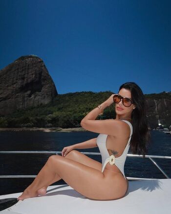 Ivy Moraes Leaked Nude OnlyFans (Photo 9)