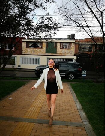 Izatrips Leaked Nude OnlyFans (Photo 17)