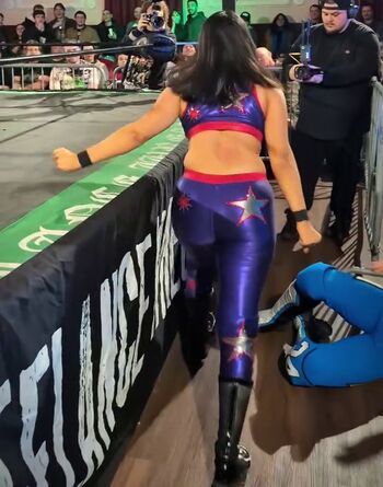 Izzy Moreno / ItsIzzyMania Leaked Nude OnlyFans (Photo 8)