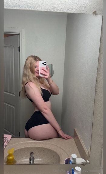 Izzy Nicole